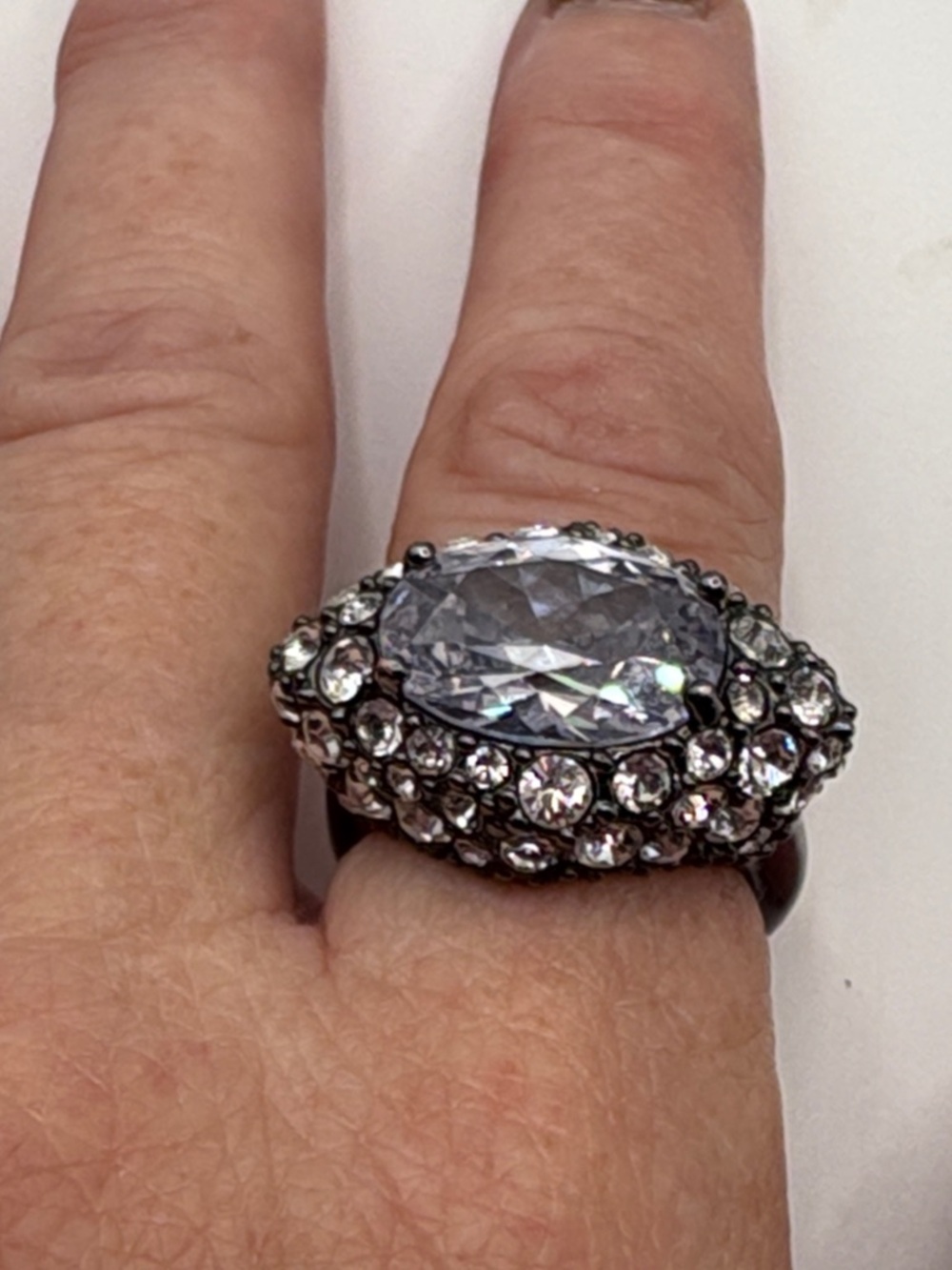 Givenchy Crystal Cocktail Ring Size 6.75 Gunmetal Diamond Shaped Oblong - Picture 4 of 8
